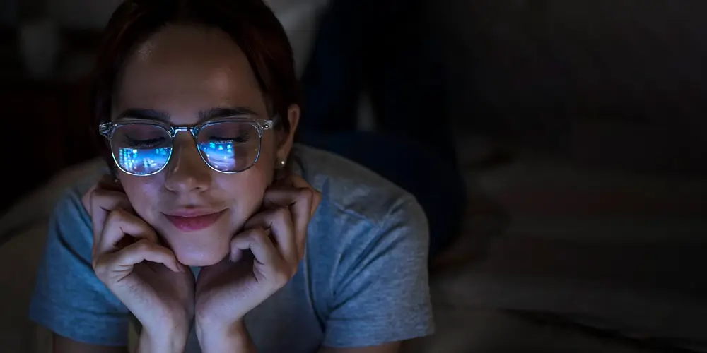 Effects of Blue Light On Eyes